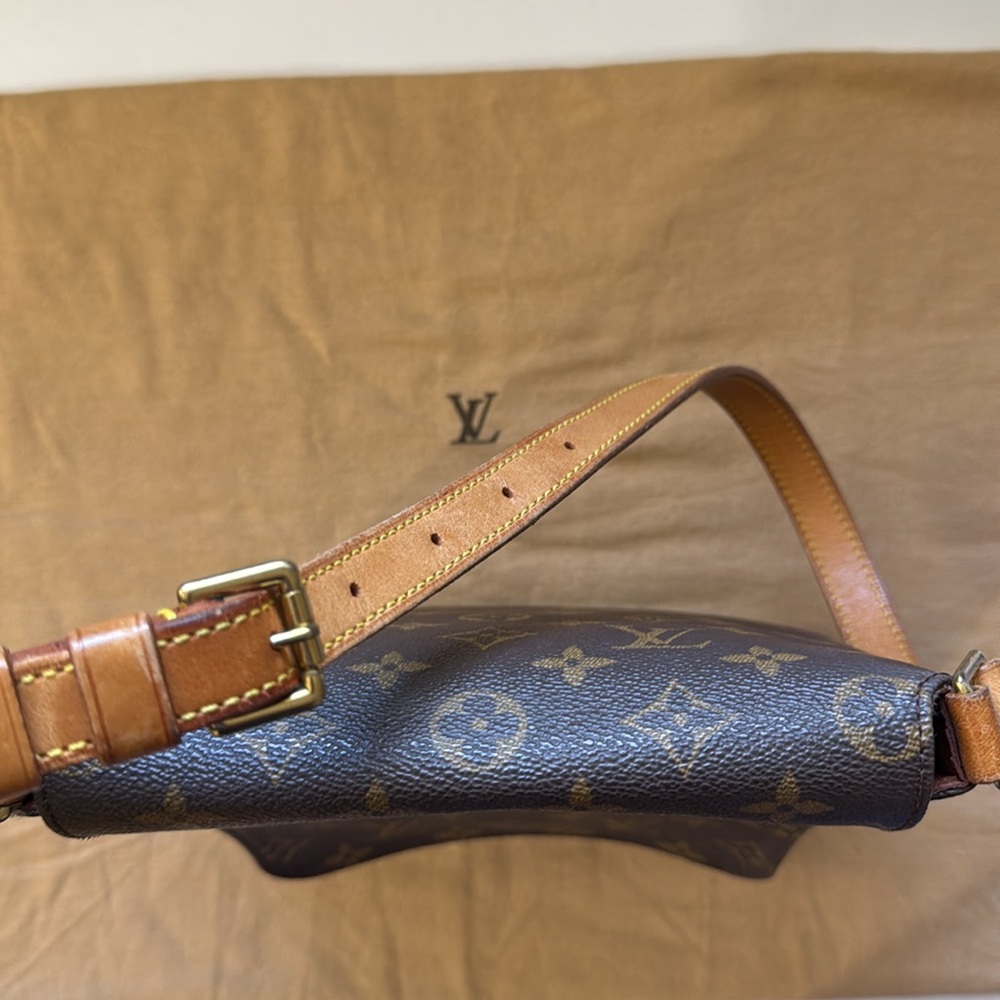 Authentic Louis Vuitton Musette Salsa shoulder Bag - Picture 13 of 16